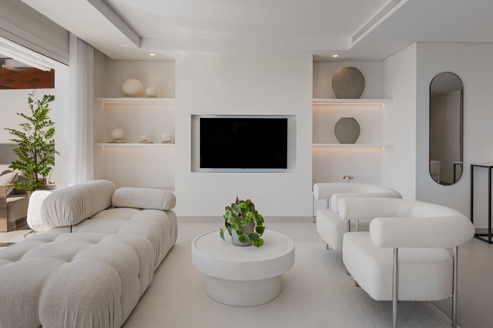 3 bedroom Penthouse for sale in La Quinta with pool garage - € 1,495,000 (Ref: 10037057)