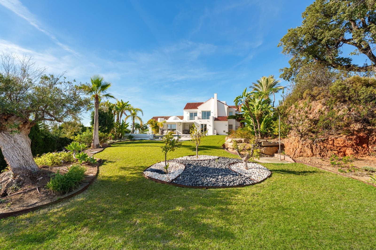 9 sypialnia Willa na sprzedaż w Benahavis z basenem garażem - 8 250 000 € (Ref: 10040698)