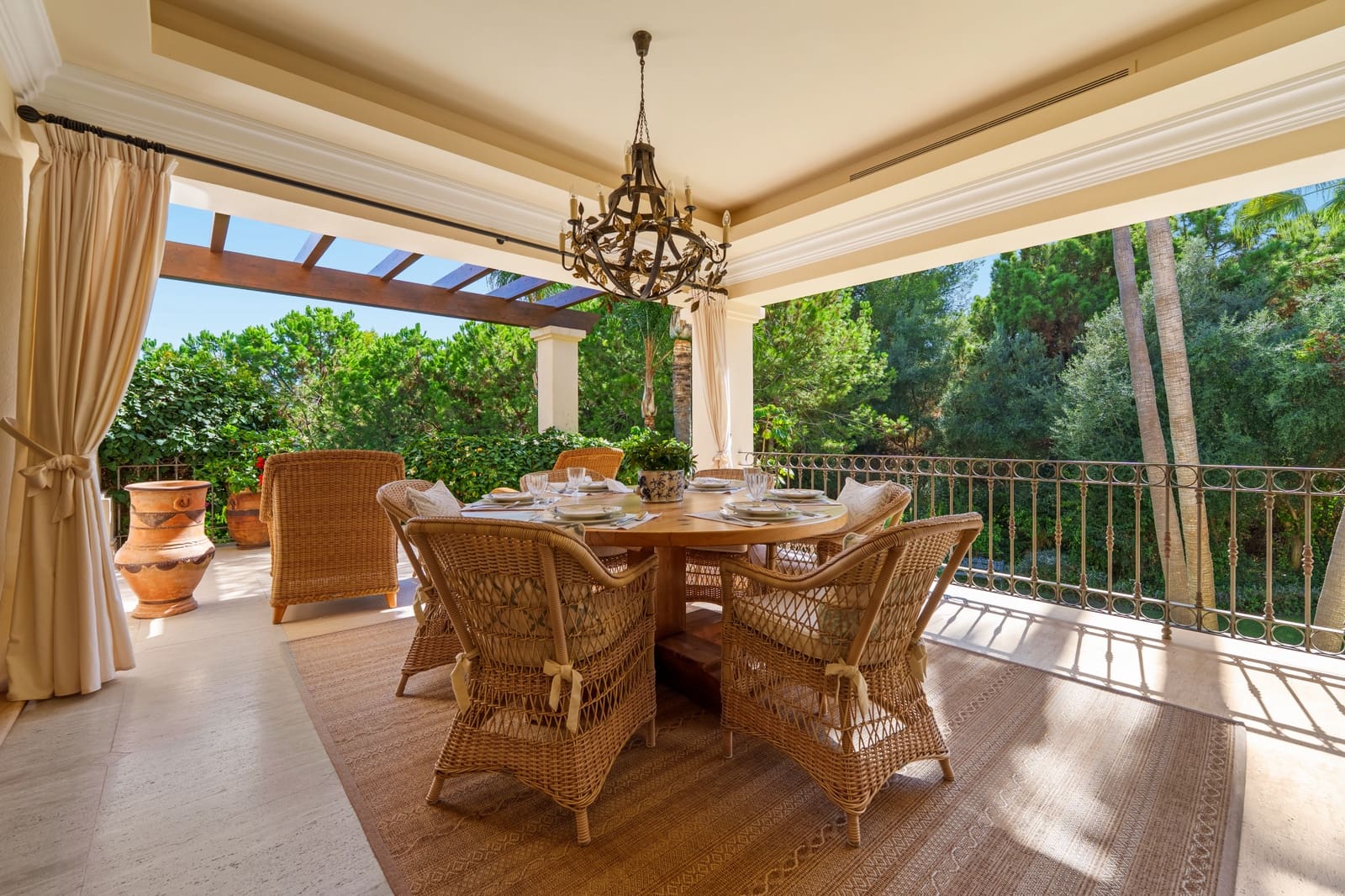 6 slaapkamer Villa te koop in Marbella met zwembad garage - € 9.950.000 (Ref: 10040699)