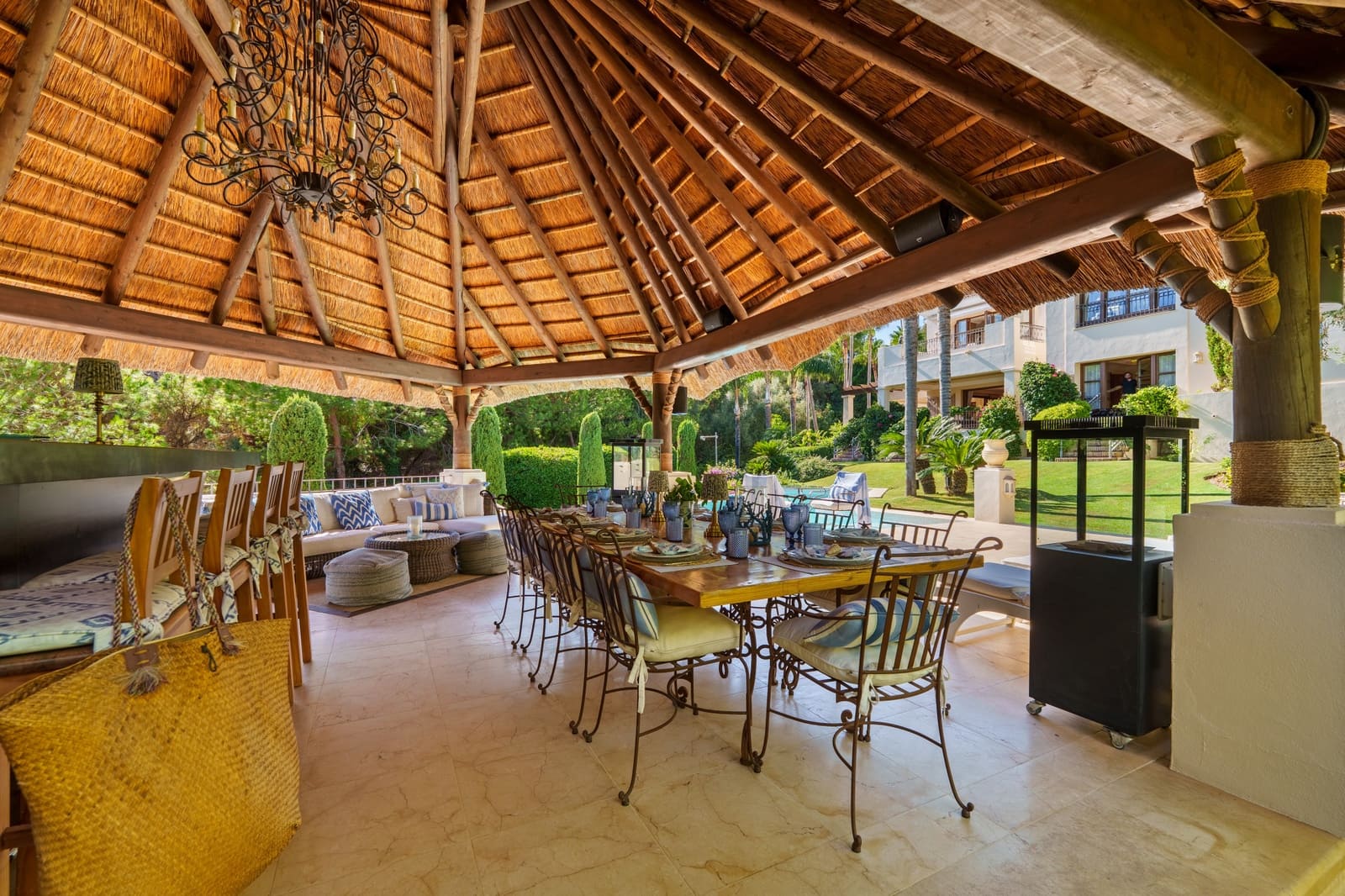 6 slaapkamer Villa te koop in Marbella met zwembad garage - € 9.950.000 (Ref: 10040699)