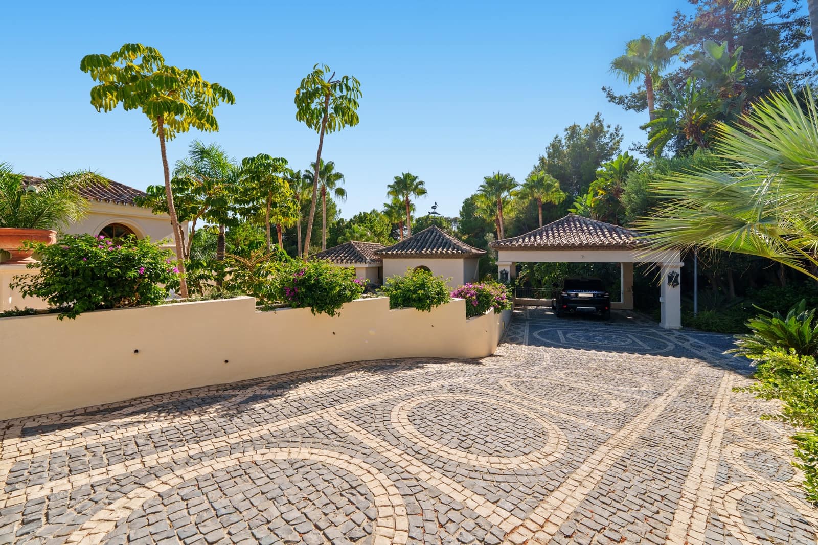 6 slaapkamer Villa te koop in Marbella met zwembad garage - € 9.950.000 (Ref: 10040699)