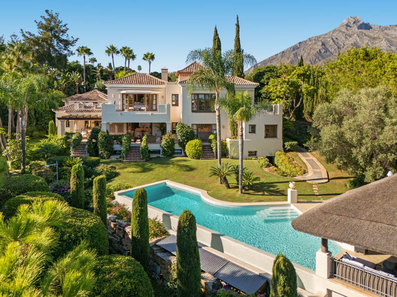 6 slaapkamer Villa te koop in Marbella met zwembad garage - € 9.950.000 (Ref: 10040699)