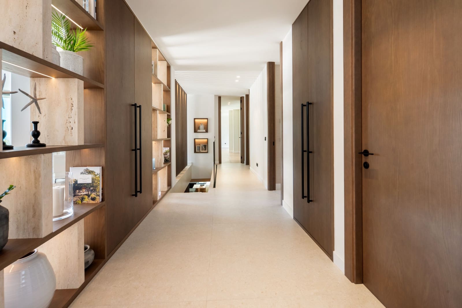 6 sypialnia Willa na sprzedaż w Benahavis z basenem garażem - 7 470 000 € (Ref: 10040700)