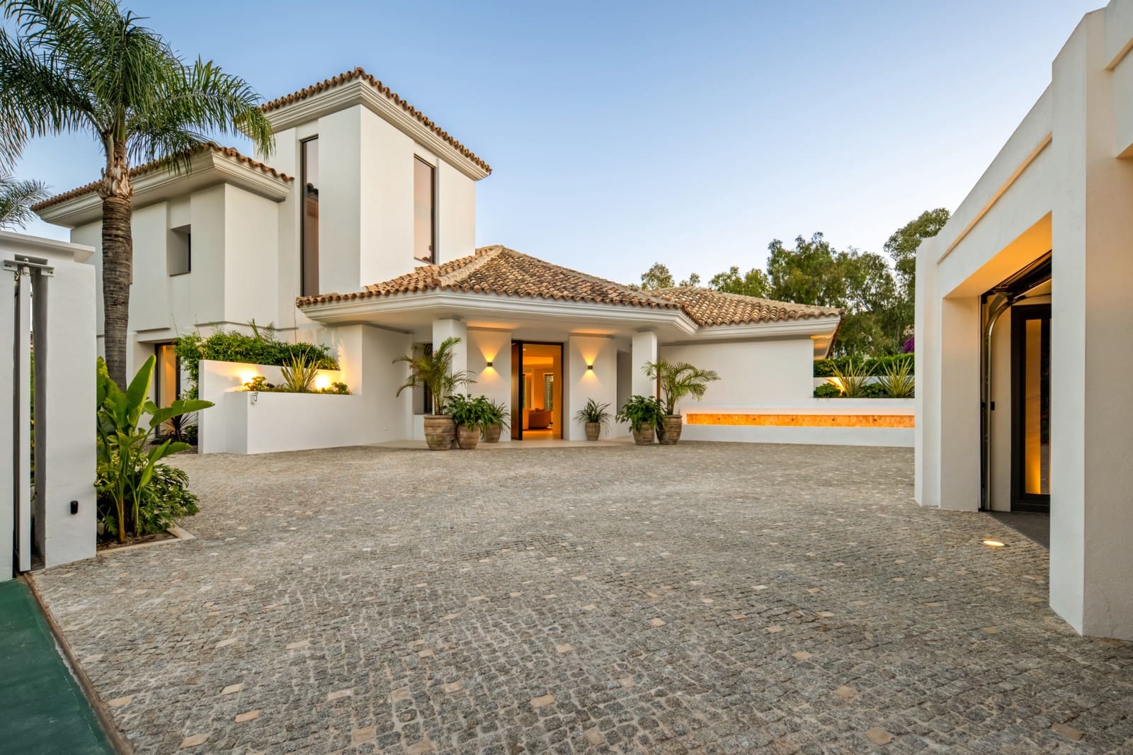 6 sypialnia Willa na sprzedaż w Benahavis z basenem garażem - 7 470 000 € (Ref: 10040700)