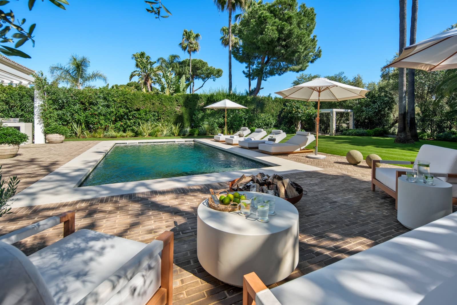 4 camera da letto Villa in vendita in Nueva Andalucia con piscina garage - 5.995.000 € (Rif: 10044606)
