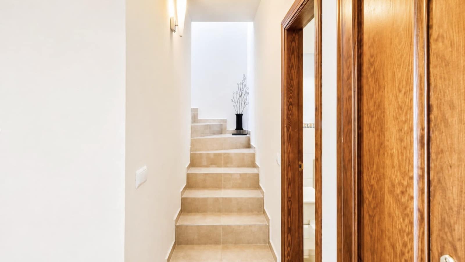 5 soveværelse Villa til salg i La Duquesa / Puerto de la Duquesa med swimmingpool garage - € 980.000 (Ref: 10067176)
