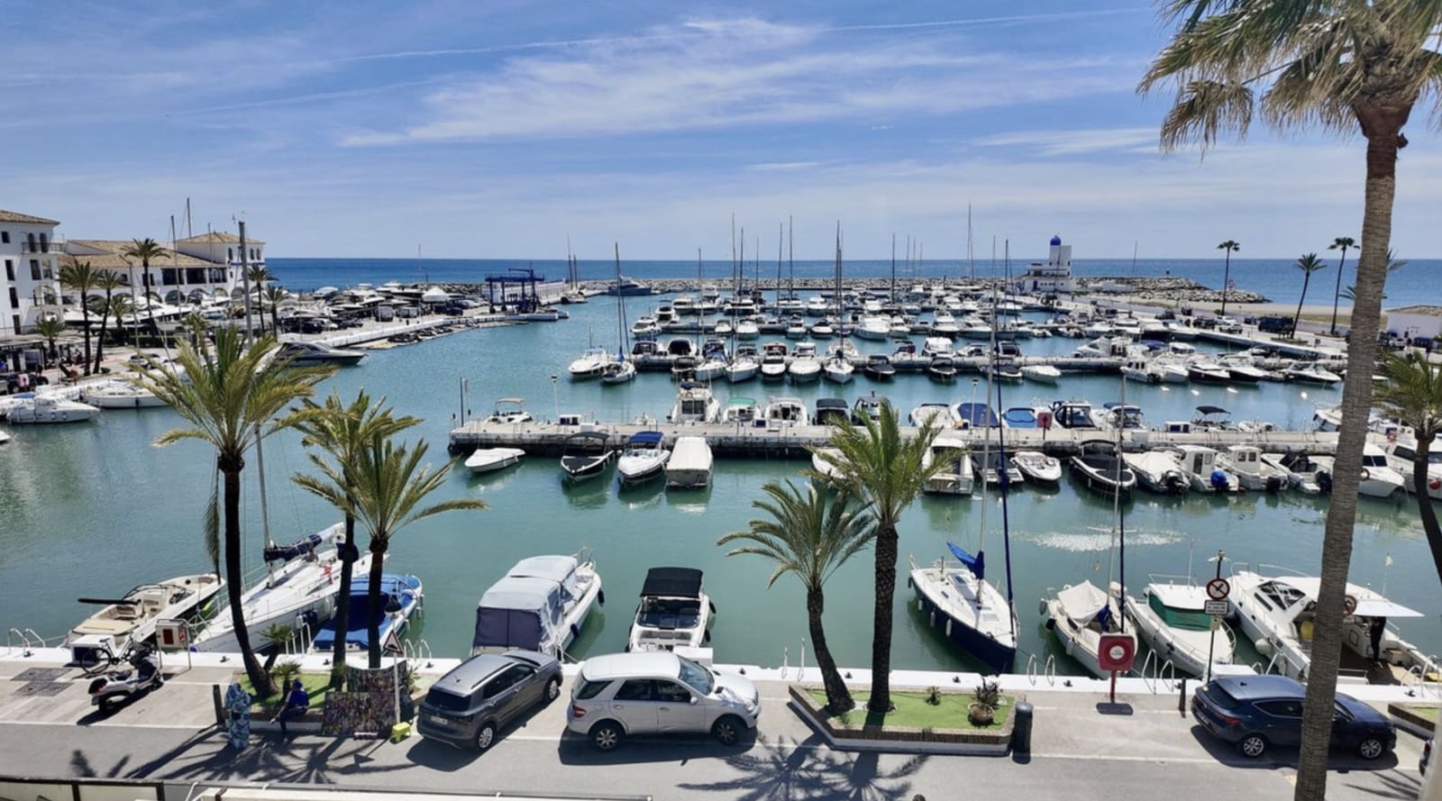 Ático de 4 habitaciones en La Duquesa / Puerto de la Duquesa en venta con garaje - 940.000 € (Ref: 10067177)