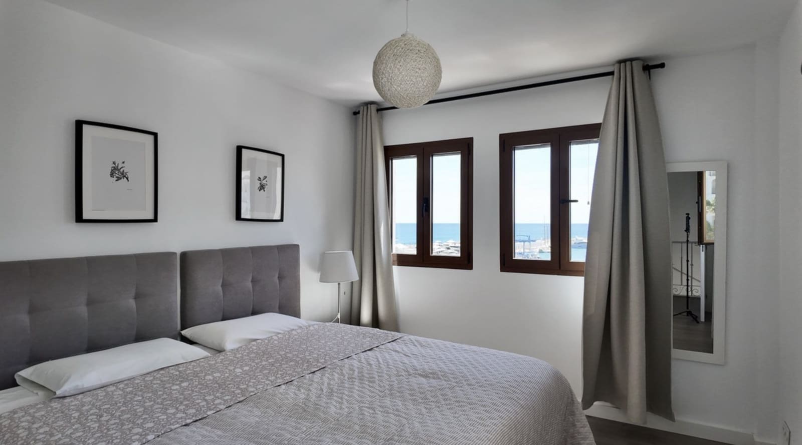 Ático de 4 habitaciones en La Duquesa / Puerto de la Duquesa en venta con garaje - 940.000 € (Ref: 10067177)