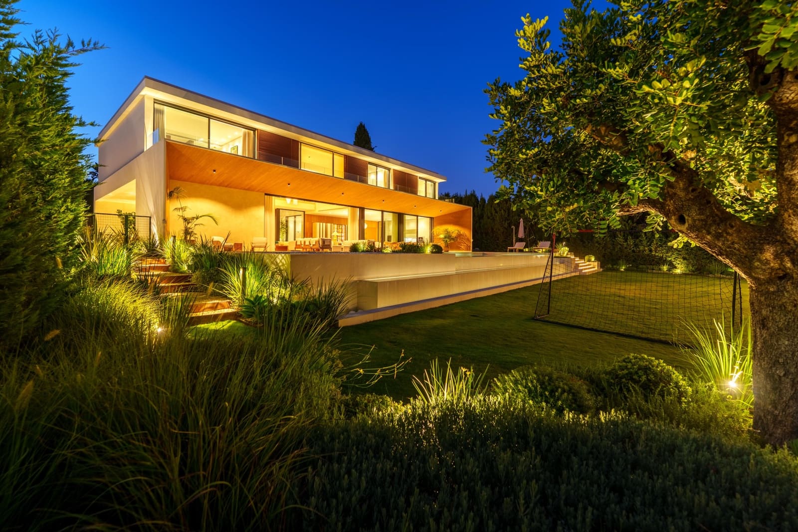 6 chambre Villa/Maison à vendre à Guadalmina avec piscine garage - 5 995 000 € (Ref: 10075393)
