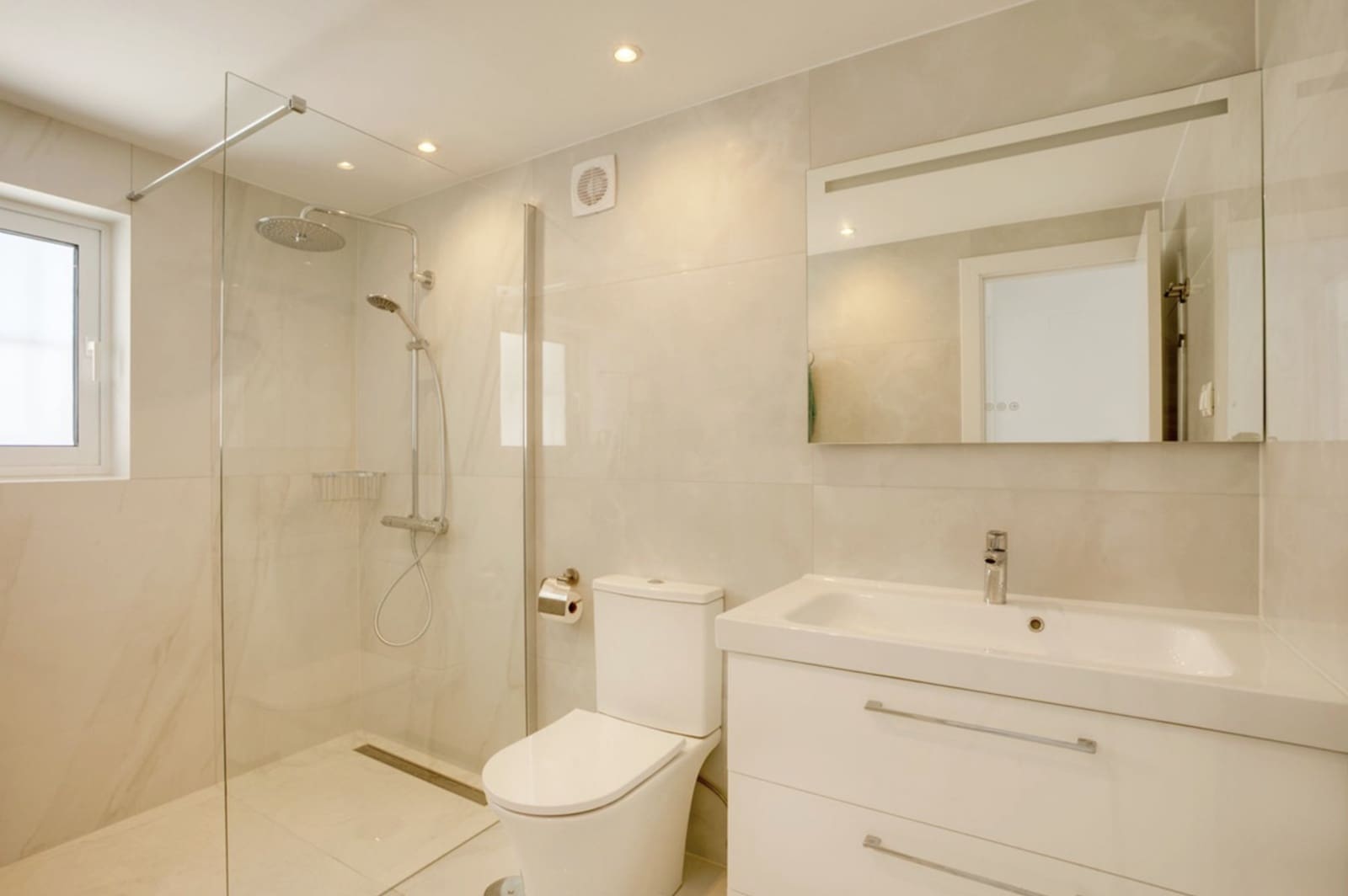 3 sypialnia Apartament na sprzedaż w Casares z basenem - 999 999 € (Ref: 10075395)