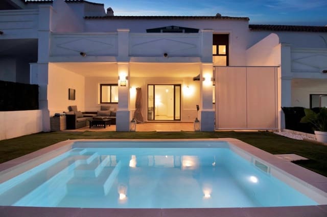 3 soveværelse Byhus til salg i Doña Julia Golf, Casares med swimmingpool garage - € 525.000 (Ref: 10097654)