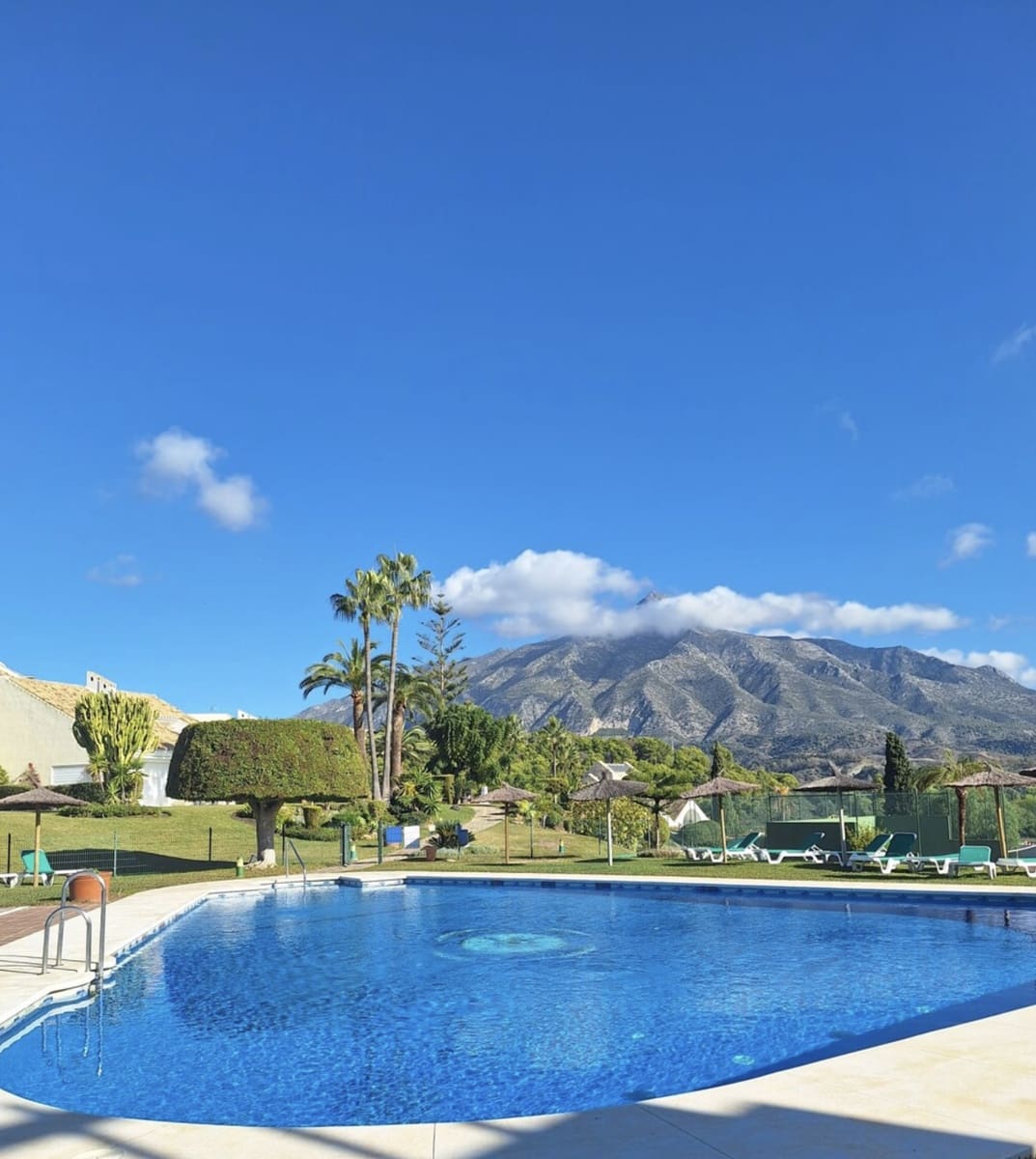 4 slaapkamer Huis te koop in Nueva Andalucia met zwembad - € 980.000 (Ref: 10099749)