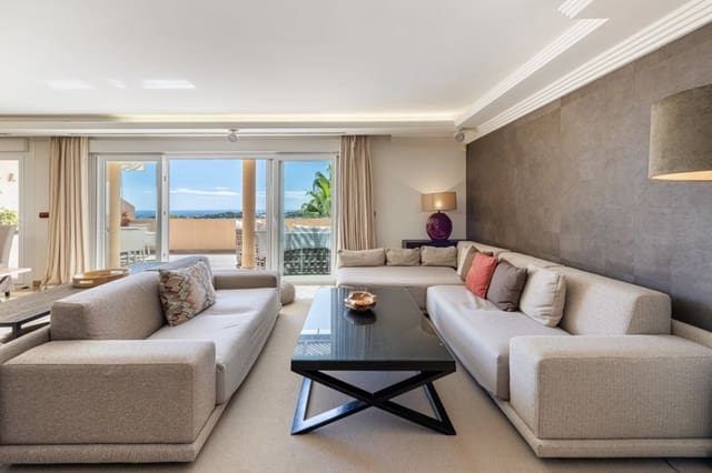 2 sypialnia Penthouse na sprzedaż w Los Naranjos, Marbella z basenem garażem - 950 000 € (Ref: 10099750)
