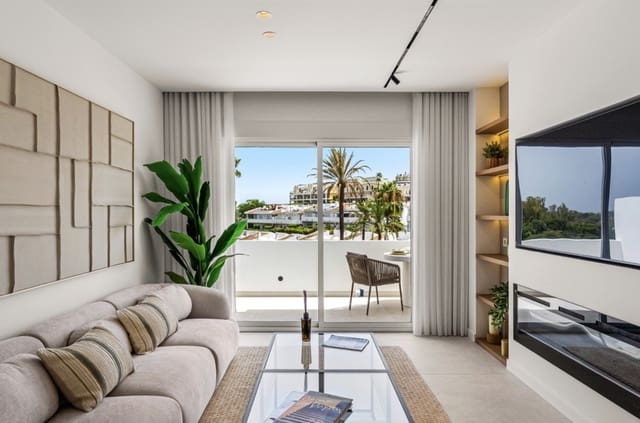2 quarto Penthouse para venda em Las Brisas, Marbella - 945 000 € (Ref: 10099751)