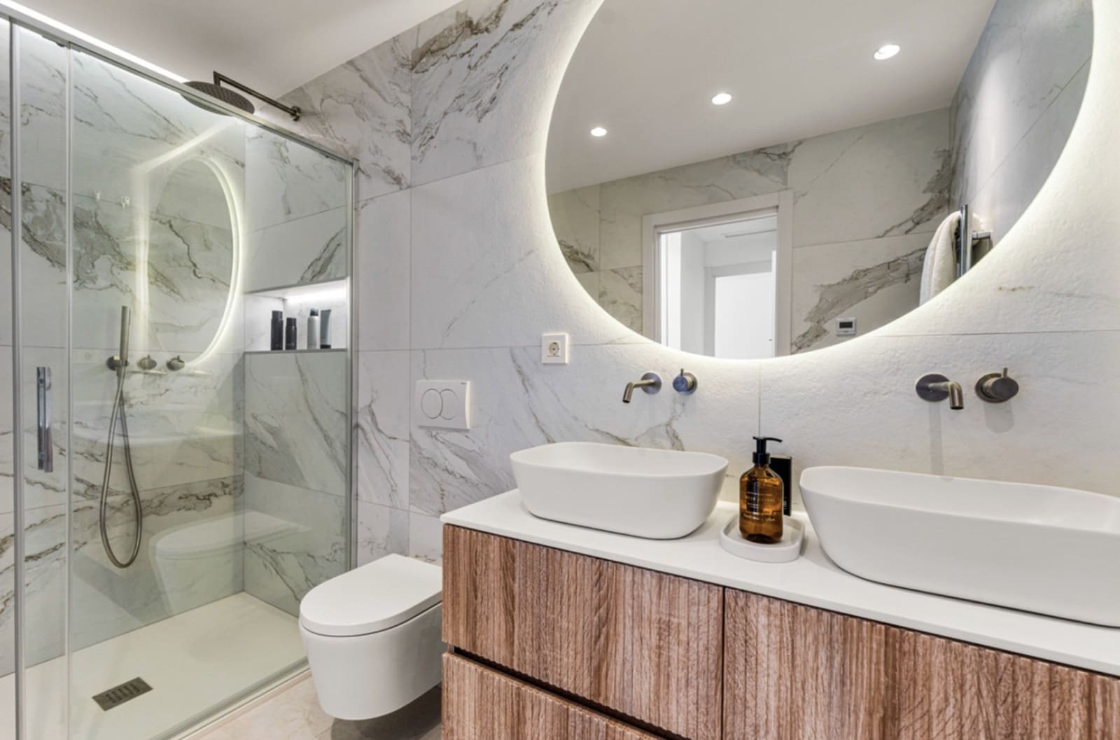 2 quarto Penthouse para venda em Nueva Andalucia com piscina garagem - 945 000 € (Ref: 10099751)