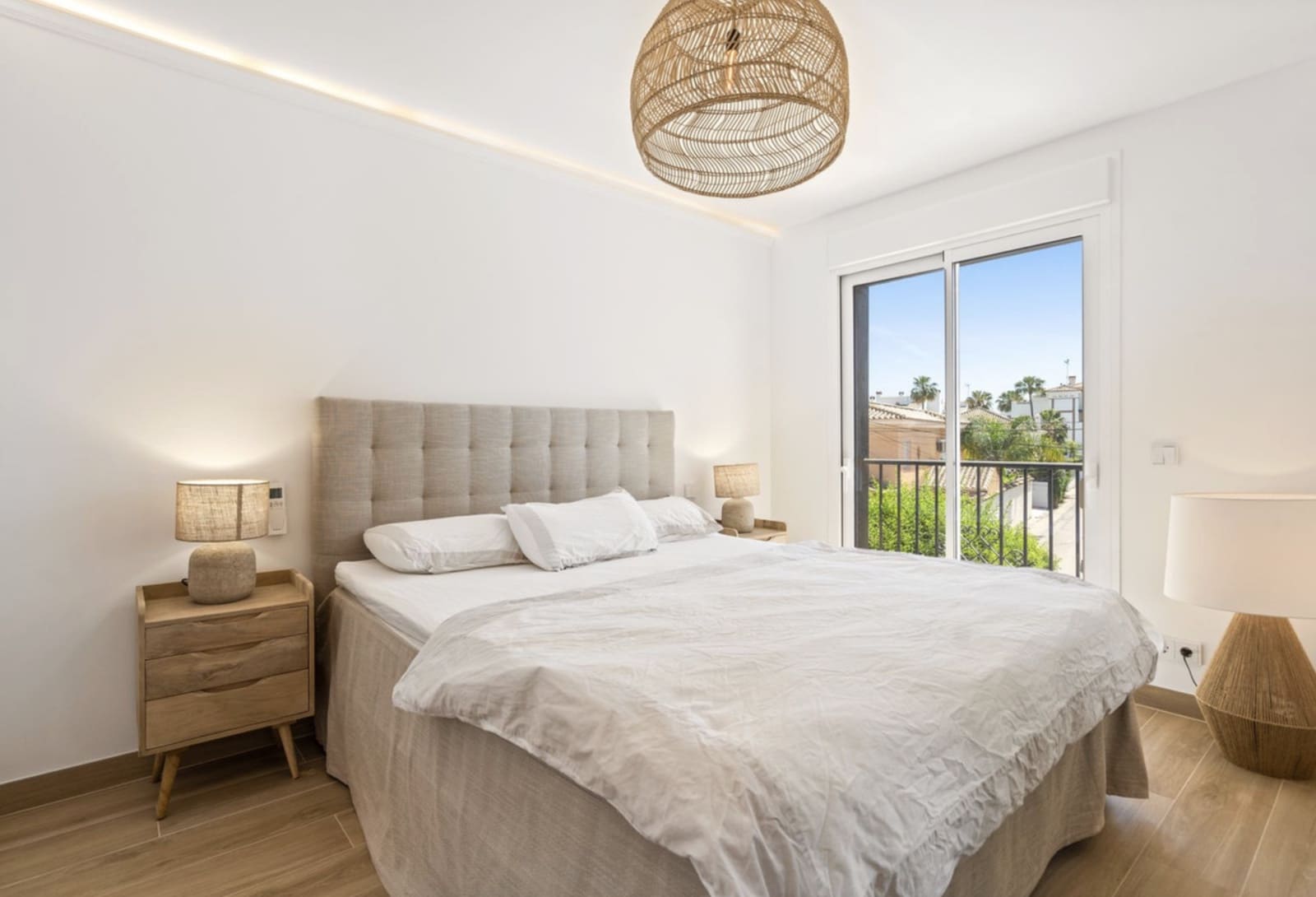 4 quarto Casa em Banda para venda em San Pedro de Alcantara com garagem - 1 050 000 € (Ref: 10101879)