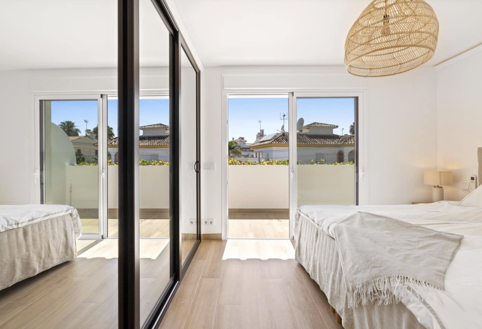 4 quarto Casa em Banda para venda em San Pedro de Alcantara com garagem - 1 050 000 € (Ref: 10101879)