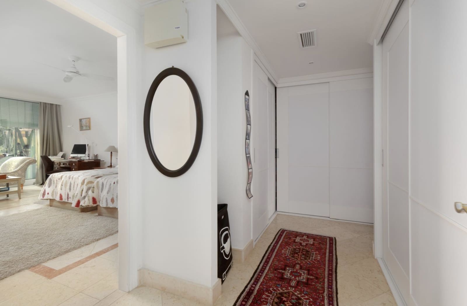 3 chambre Appartement à vendre à Nueva Andalucia avec piscine garage - 1 295 000 € (Ref: 10101880)