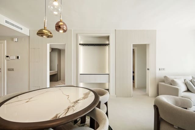 3 quarto Apartamento para venda em Nueva Andalucía Centro, Marbella com piscina garagem - 1 090 000 € (Ref: 10101881)