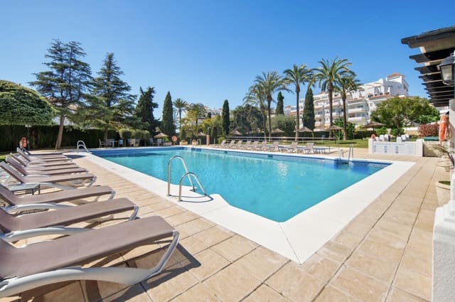3 quarto Apartamento para venda em Nueva Andalucía Centro, Marbella com piscina garagem - 1 090 000 € (Ref: 10101881)