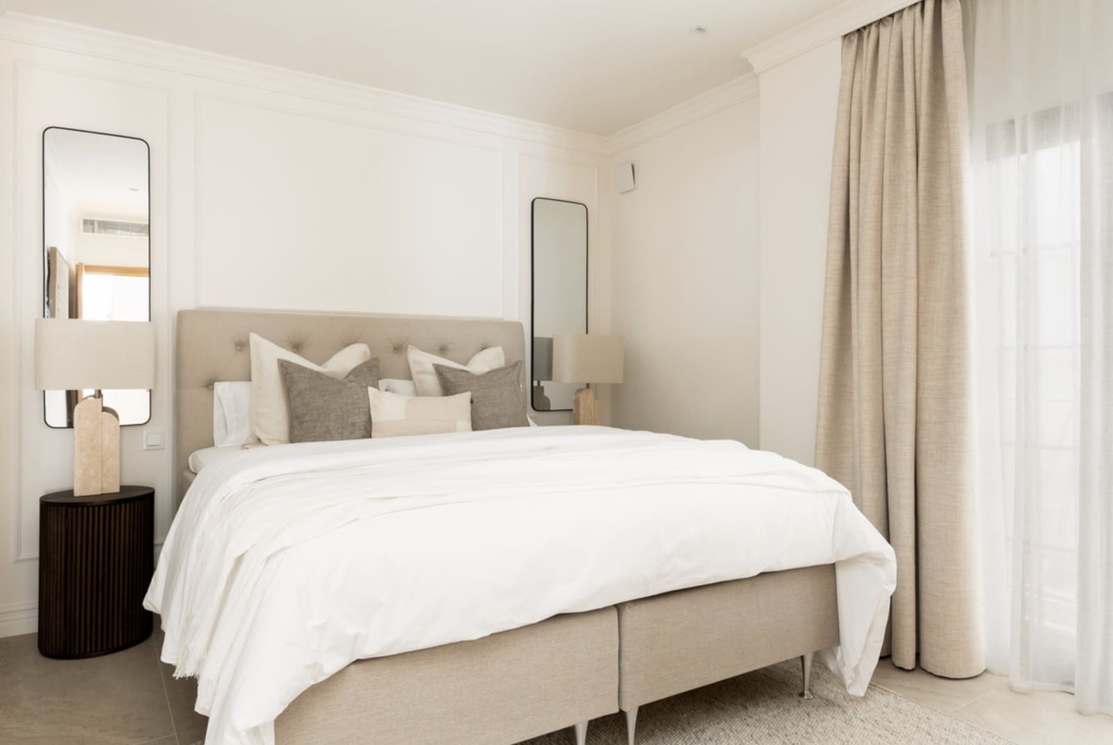 3 bedroom Apartment for sale in Nueva Andalucia with pool garage - € 1,349,000 (Ref: 10123534)