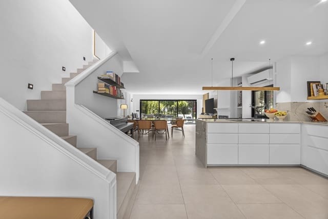 3 sovrum Hus till salu i Aloha Golf, Marbella med pool garage - 1 575 000 € (Ref: 10135764)