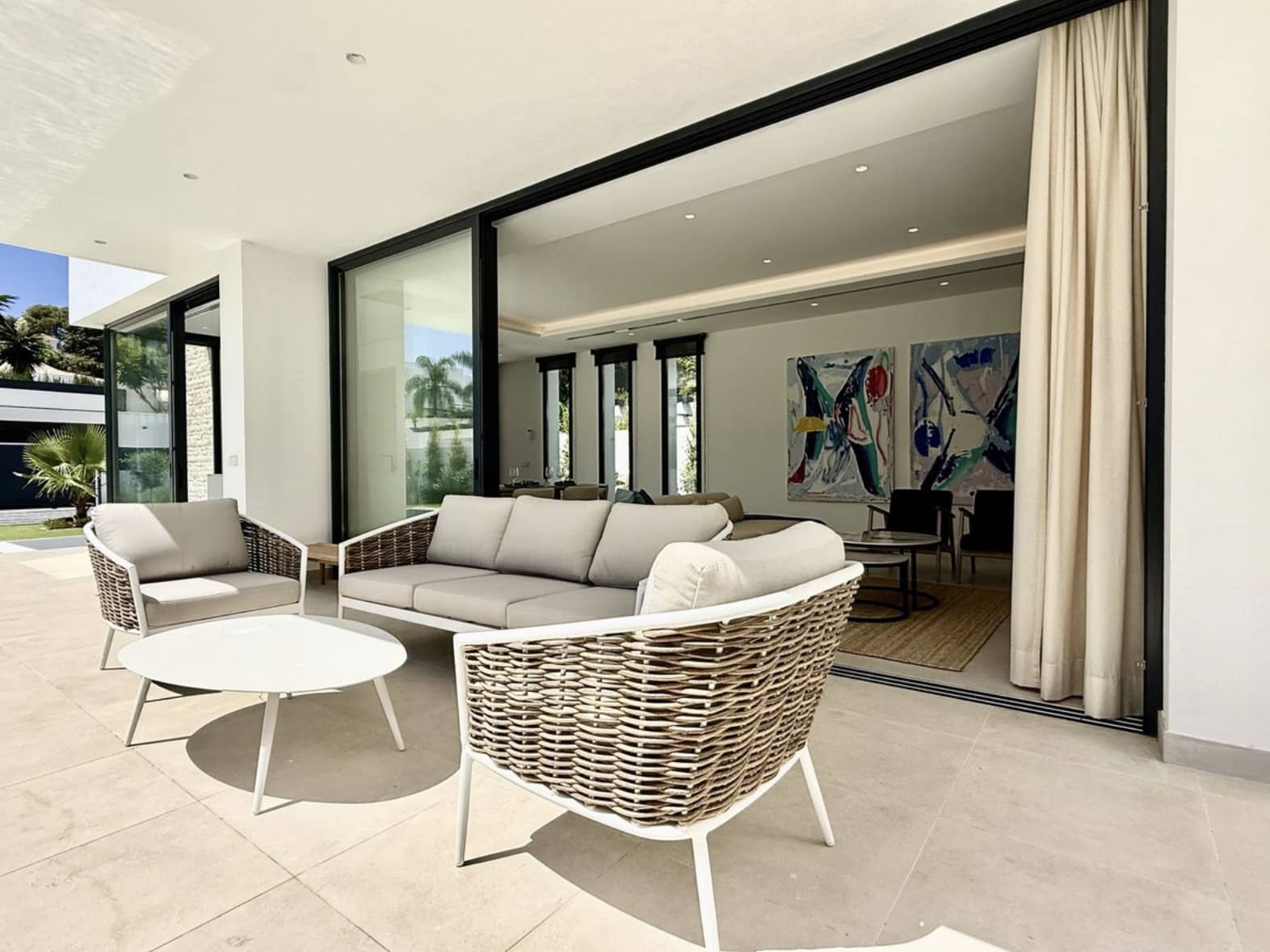 6 Zimmer Villa zu verkaufen in New Golden Mile mit Pool Garage - 1.950.000 € (Ref: 10139306)