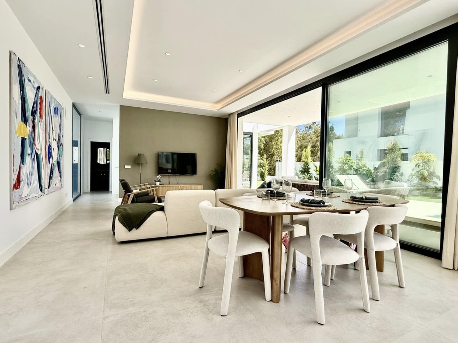 6 Zimmer Villa zu verkaufen in New Golden Mile mit Pool Garage - 1.950.000 € (Ref: 10139306)