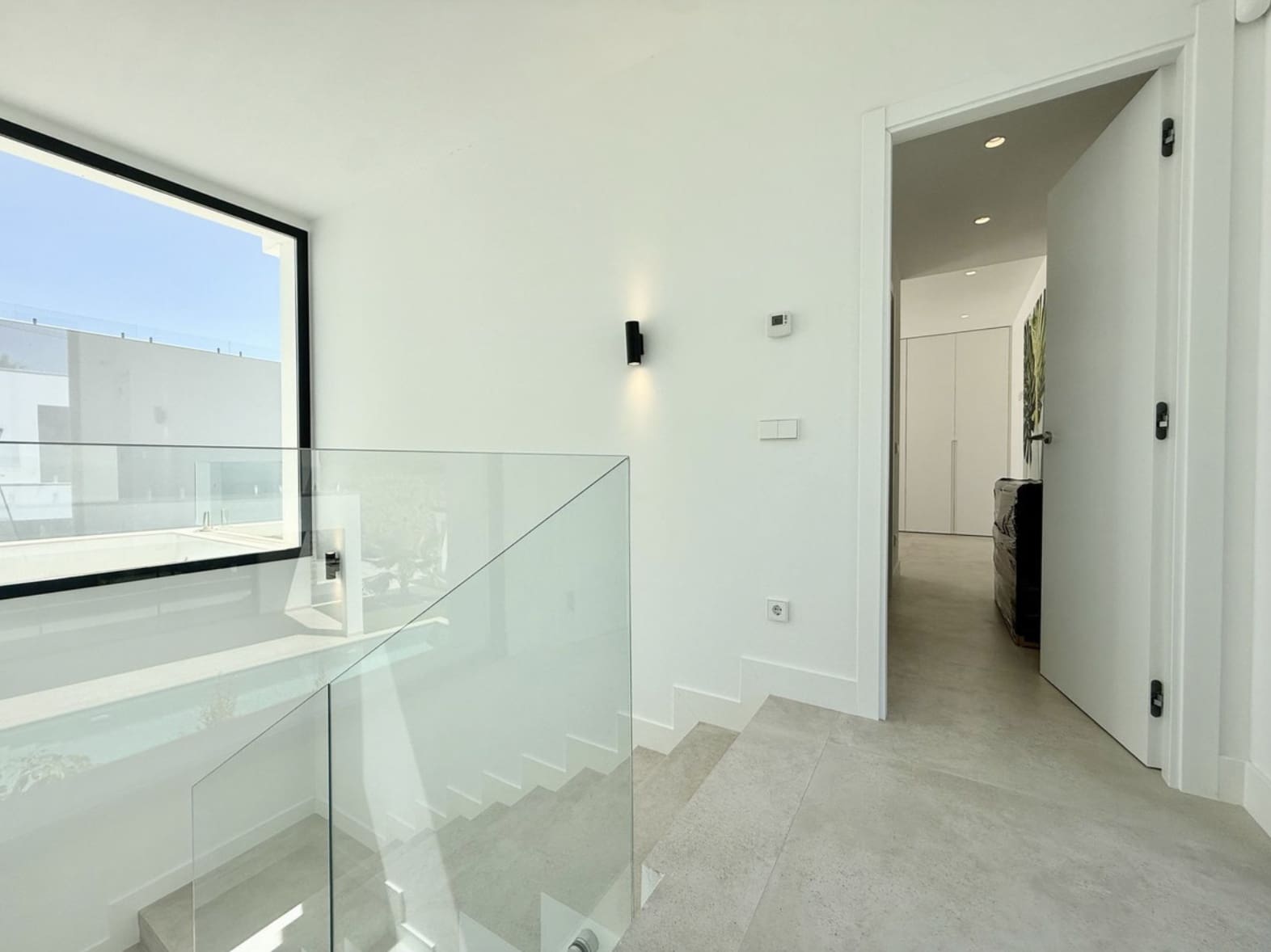 6 Zimmer Villa zu verkaufen in New Golden Mile mit Pool Garage - 1.950.000 € (Ref: 10139306)