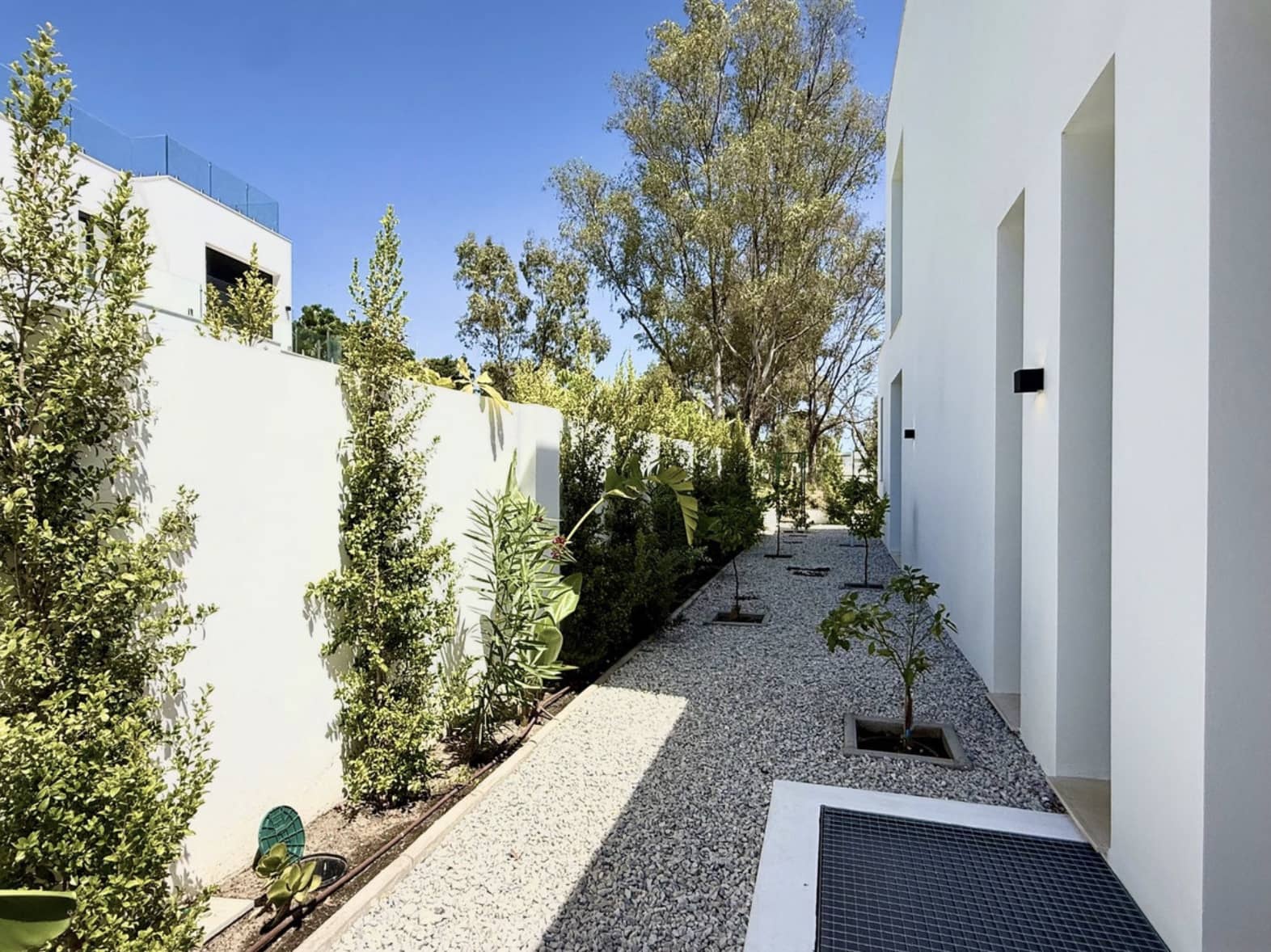 6 Zimmer Villa zu verkaufen in New Golden Mile mit Pool Garage - 1.950.000 € (Ref: 10139306)