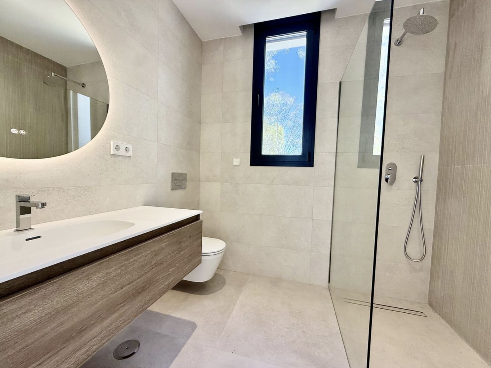 6 Zimmer Villa zu verkaufen in New Golden Mile mit Pool Garage - 1.950.000 € (Ref: 10139306)
