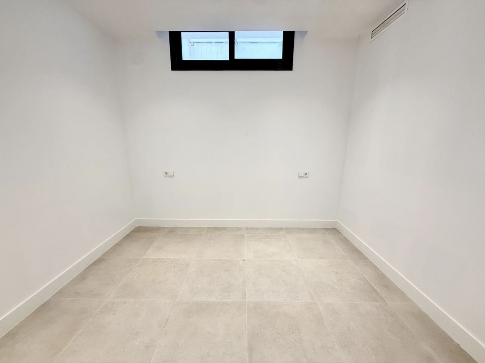 6 Zimmer Villa zu verkaufen in New Golden Mile mit Pool Garage - 1.950.000 € (Ref: 10139306)