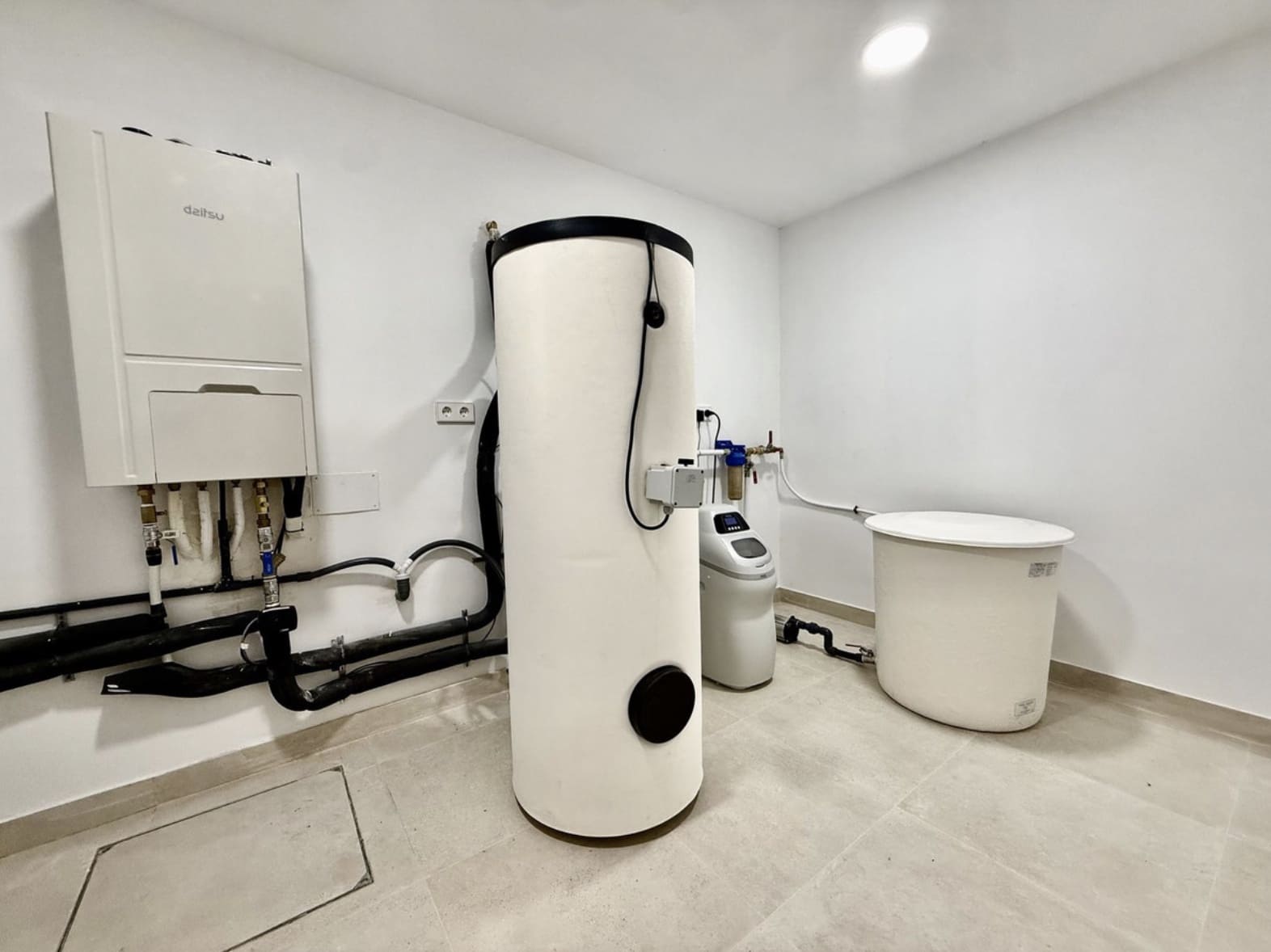 6 Zimmer Villa zu verkaufen in New Golden Mile mit Pool Garage - 1.950.000 € (Ref: 10139306)