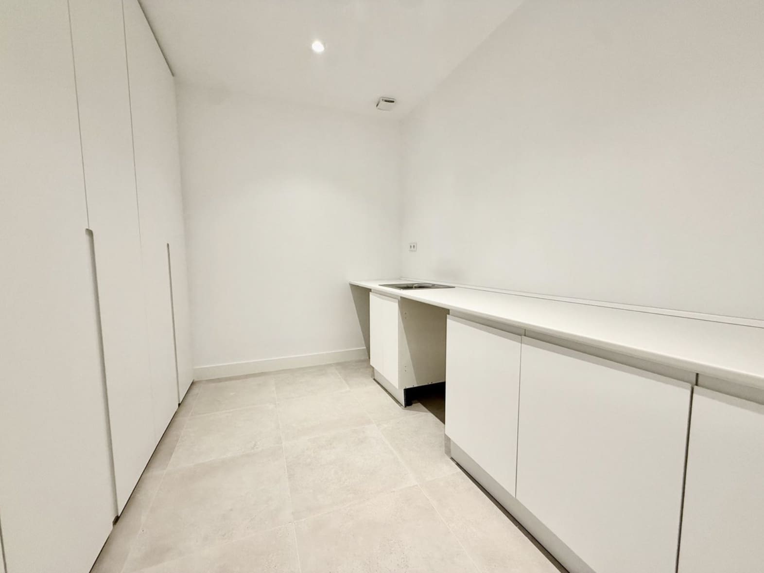 6 Zimmer Villa zu verkaufen in New Golden Mile mit Pool Garage - 1.950.000 € (Ref: 10139306)
