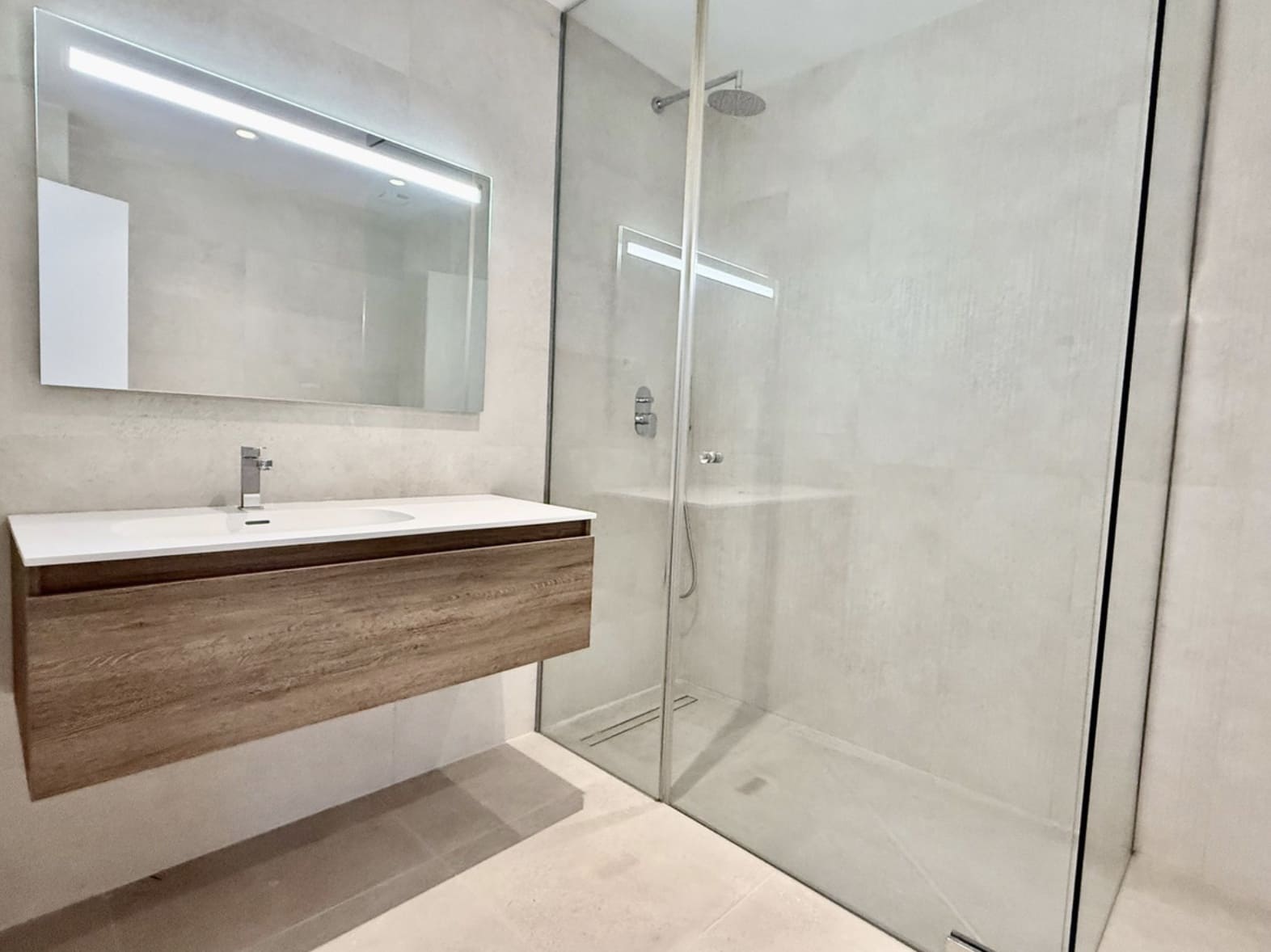 6 Zimmer Villa zu verkaufen in New Golden Mile mit Pool Garage - 1.950.000 € (Ref: 10139306)