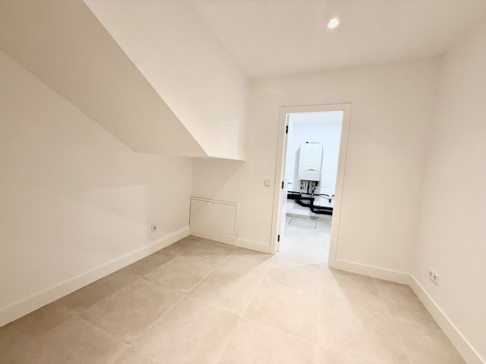 6 Zimmer Villa zu verkaufen in New Golden Mile mit Pool Garage - 1.950.000 € (Ref: 10139306)