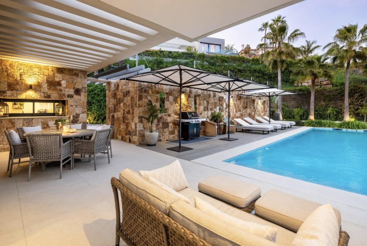 5 soveværelse Villa til salg i Nueva Andalucia med swimmingpool garage - € 5.695.000 (Ref: 10139307)