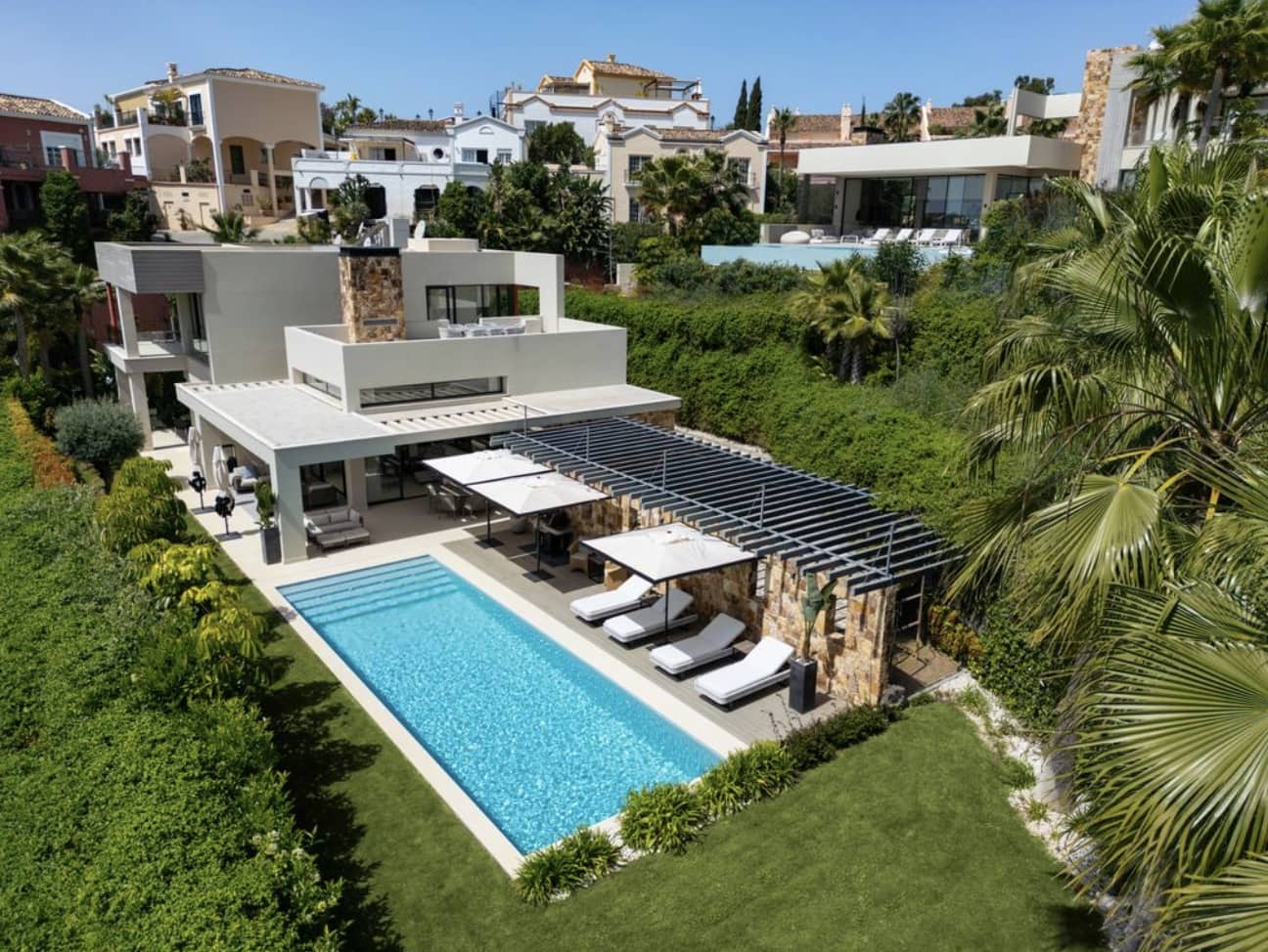 5 soveværelse Villa til salg i Nueva Andalucia med swimmingpool garage - € 5.695.000 (Ref: 10139307)