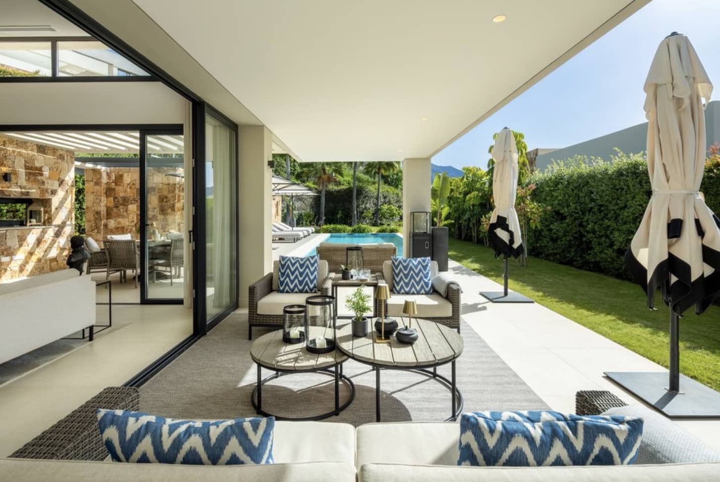 5 soveværelse Villa til salg i Nueva Andalucia med swimmingpool garage - € 5.695.000 (Ref: 10139307)