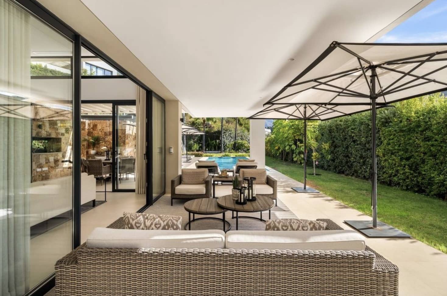 5 soveværelse Villa til salg i Nueva Andalucia med swimmingpool garage - € 5.695.000 (Ref: 10139307)