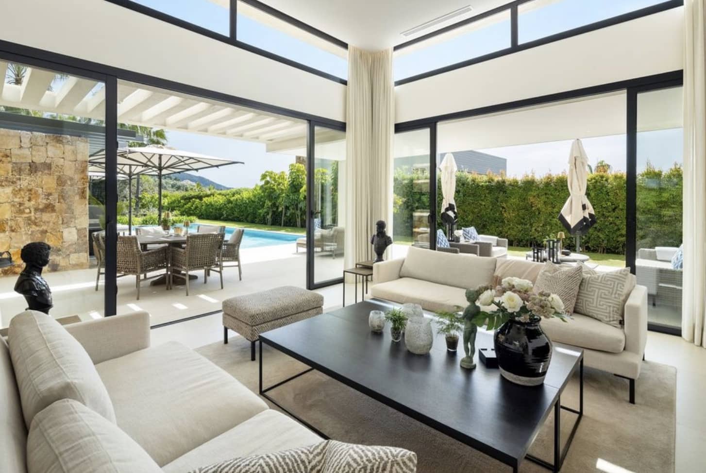 5 soveværelse Villa til salg i Nueva Andalucia med swimmingpool garage - € 5.695.000 (Ref: 10139307)
