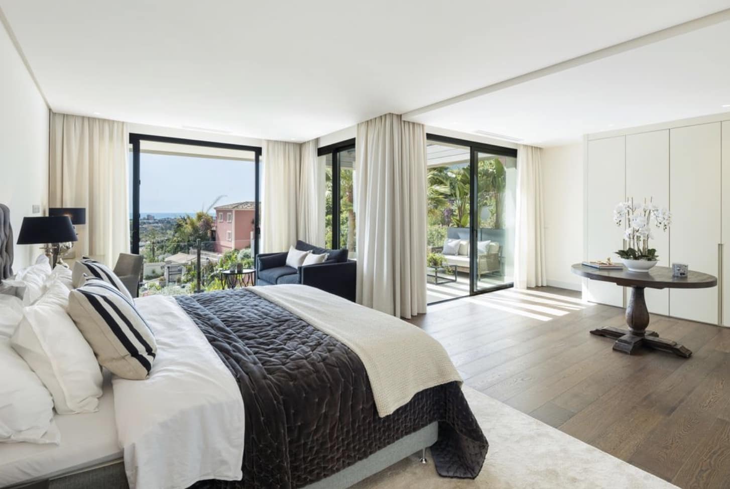 5 soveværelse Villa til salg i Nueva Andalucia med swimmingpool garage - € 5.695.000 (Ref: 10139307)
