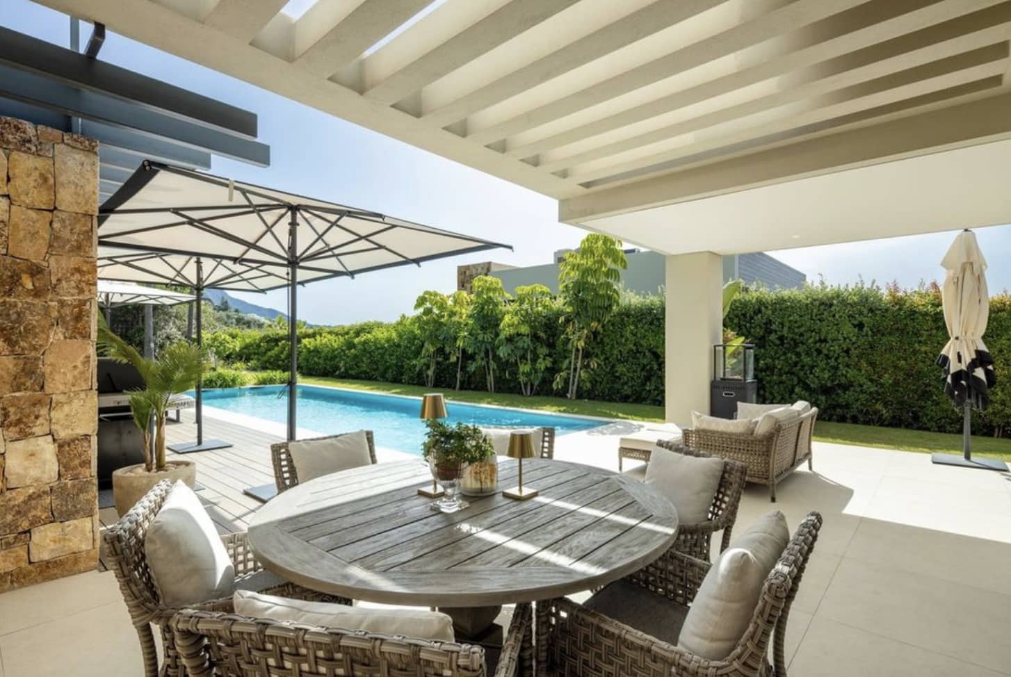 5 soveværelse Villa til salg i Nueva Andalucia med swimmingpool garage - € 5.695.000 (Ref: 10139307)