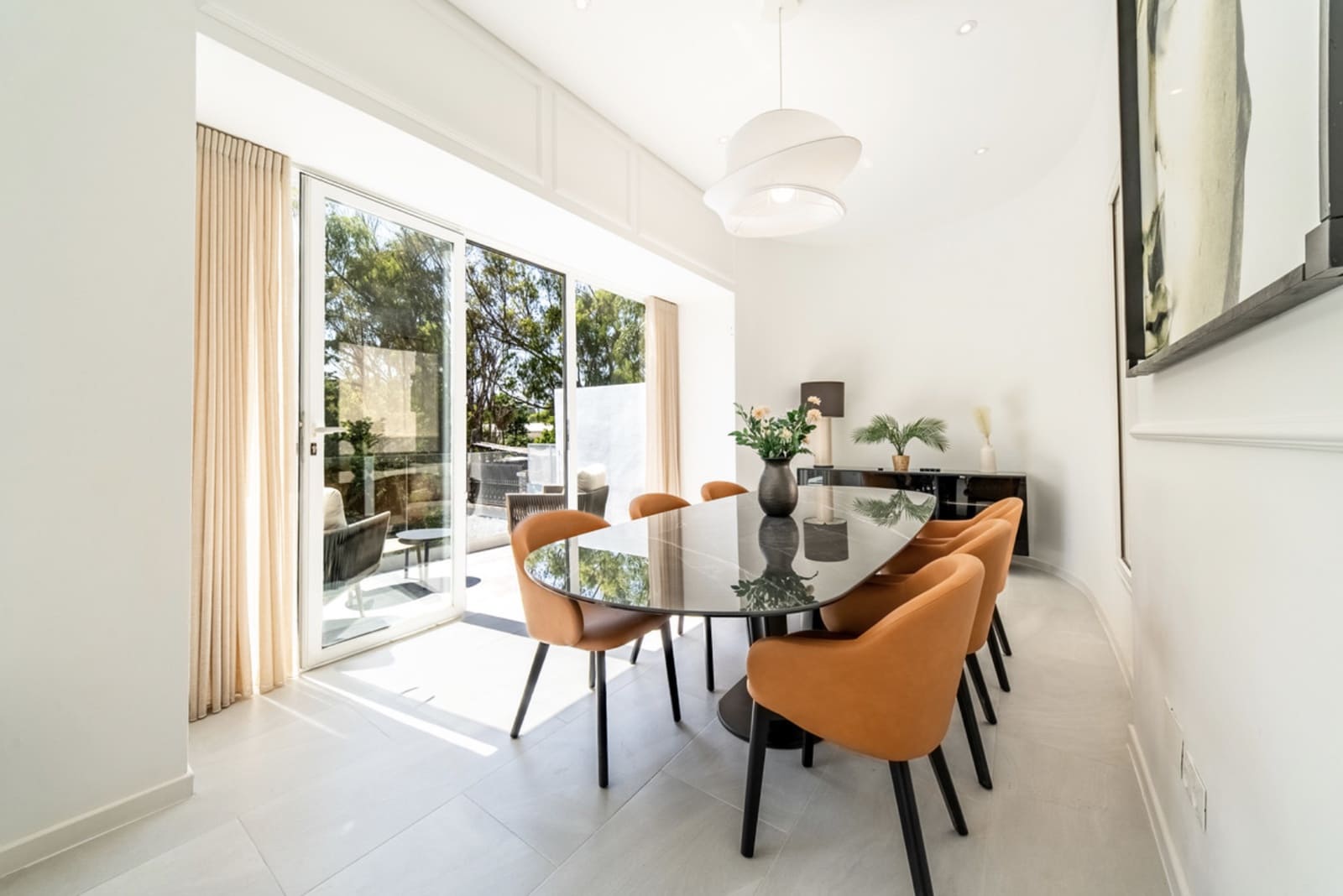 4 soveværelse Villa til salg i Nueva Andalucia med swimmingpool garage - € 1.890.000 (Ref: 10139310)