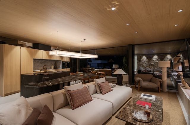 4 chambre Villa/Maison à vendre à Los Naranjos, Marbella avec piscine garage - 4 750 000 € (Ref: 10141769)