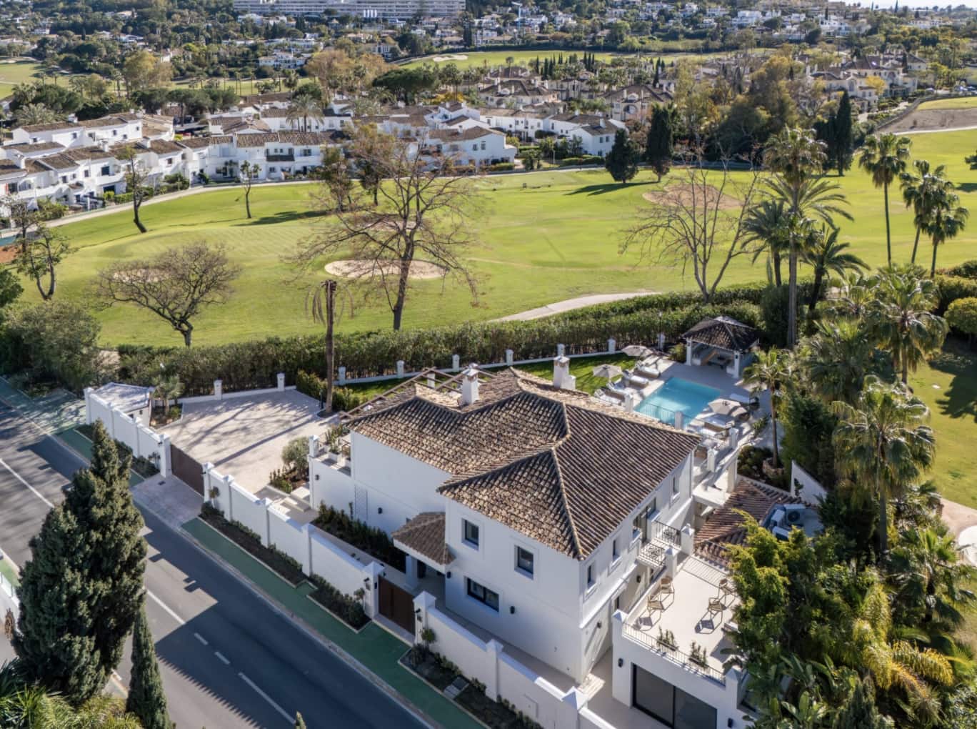 5 Zimmer Villa zu verkaufen in Marbella mit Pool Garage - 5.995.000 € (Ref: 10141771)