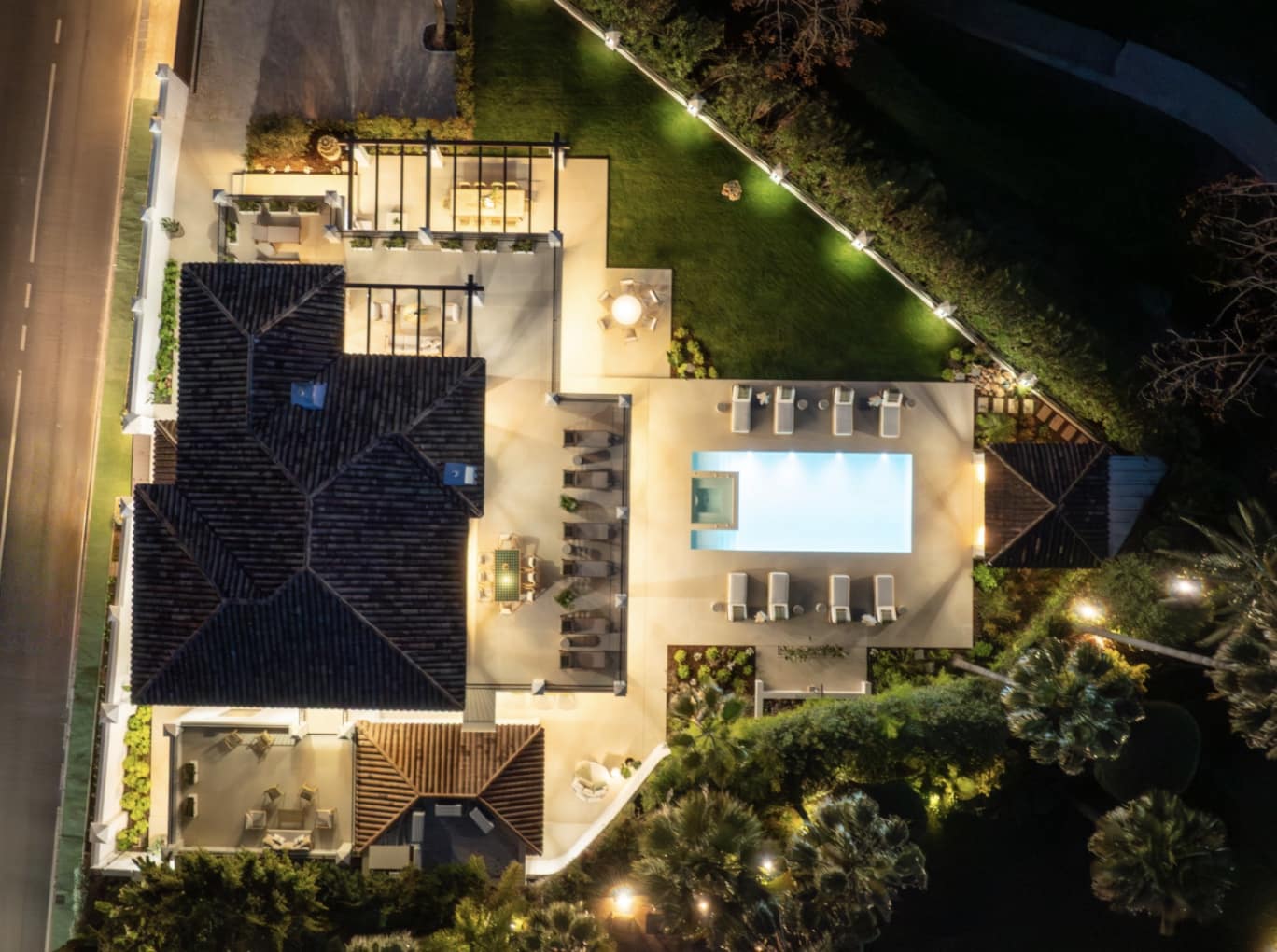 5 Zimmer Villa zu verkaufen in Marbella mit Pool Garage - 5.995.000 € (Ref: 10141771)