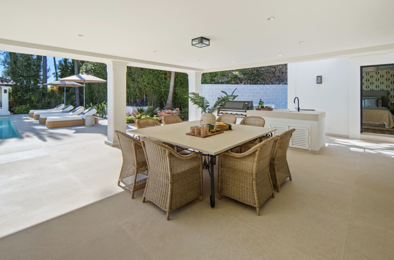 5 Zimmer Villa zu verkaufen in Marbella mit Pool Garage - 5.995.000 € (Ref: 10141771)