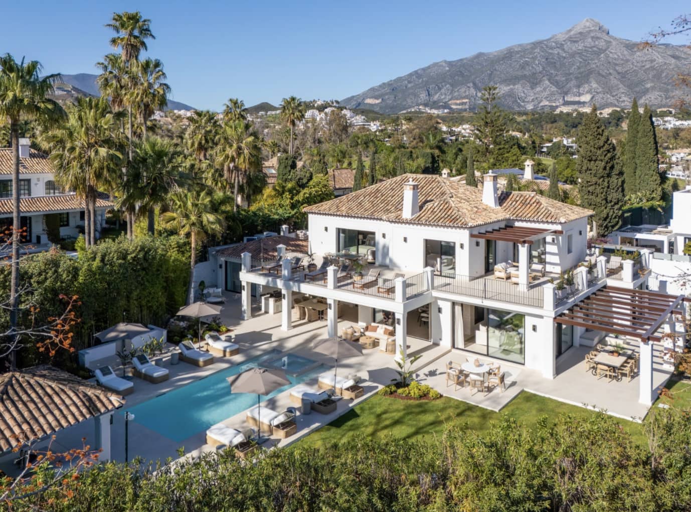 5 Zimmer Villa zu verkaufen in Marbella mit Pool Garage - 5.995.000 € (Ref: 10141771)