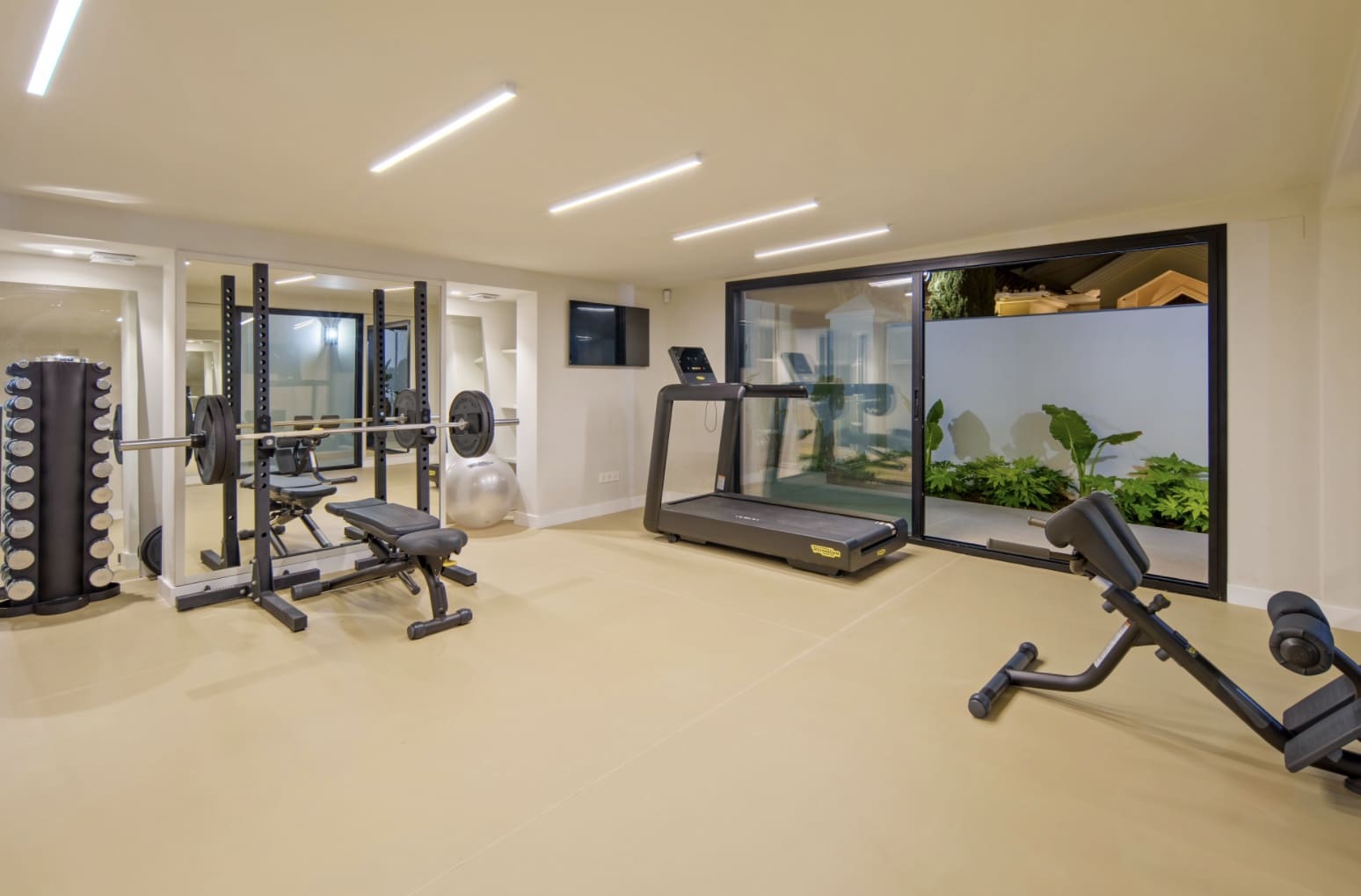 5 Zimmer Villa zu verkaufen in Marbella mit Pool Garage - 5.995.000 € (Ref: 10141771)